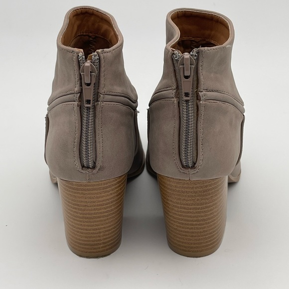 Qupid Booties - Picture 3 of 6